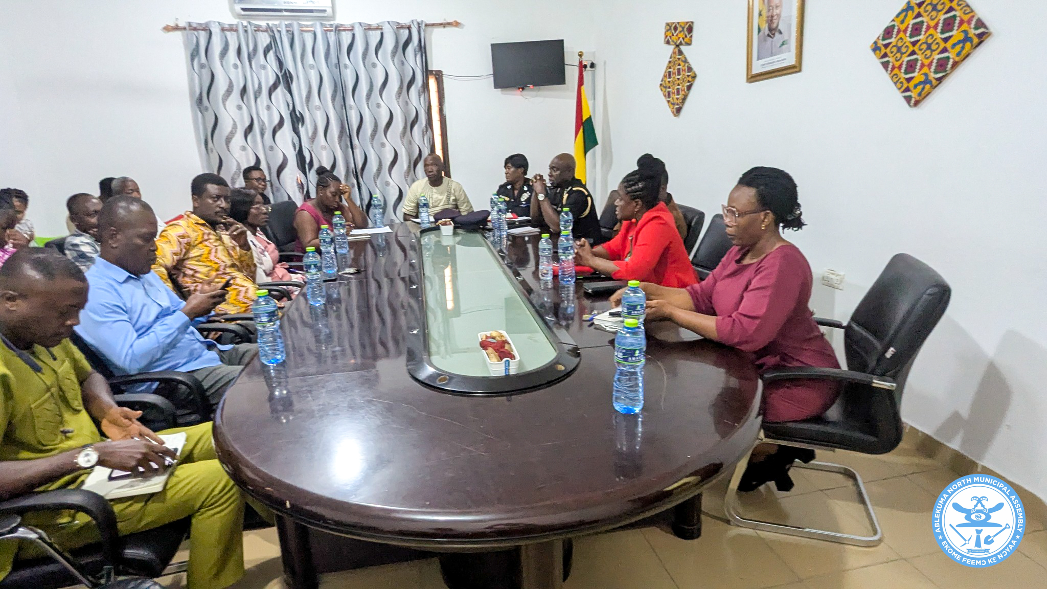 ABLEKUMA NORTH MUNICIPAL ASSEMBLY MANAGEMENT OF ABNMA ENGAGES DIVISIONAL POLICE COMMAND ON SANITATION ISSUES