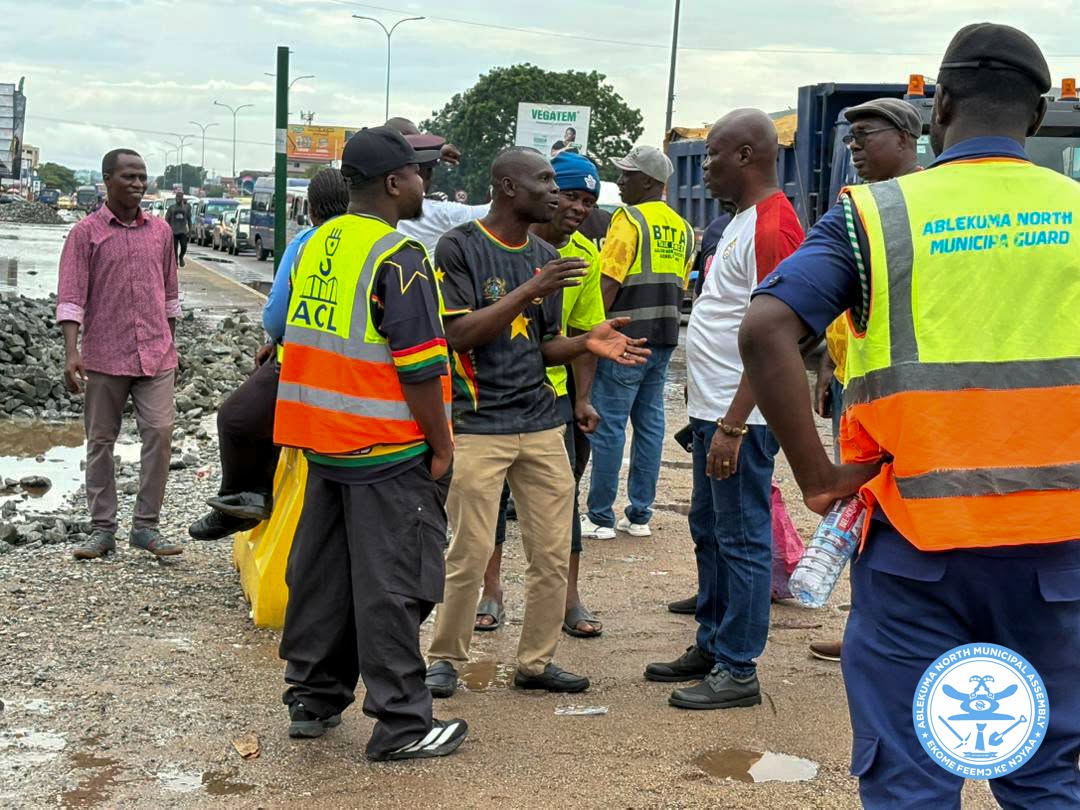 The Ablekuma North Municipal Assembly has commenced grading and spot improvement works at the Dansoman and Darkuman Junction as part of its ongoing efforts to improve road infrastructure within the municipality.