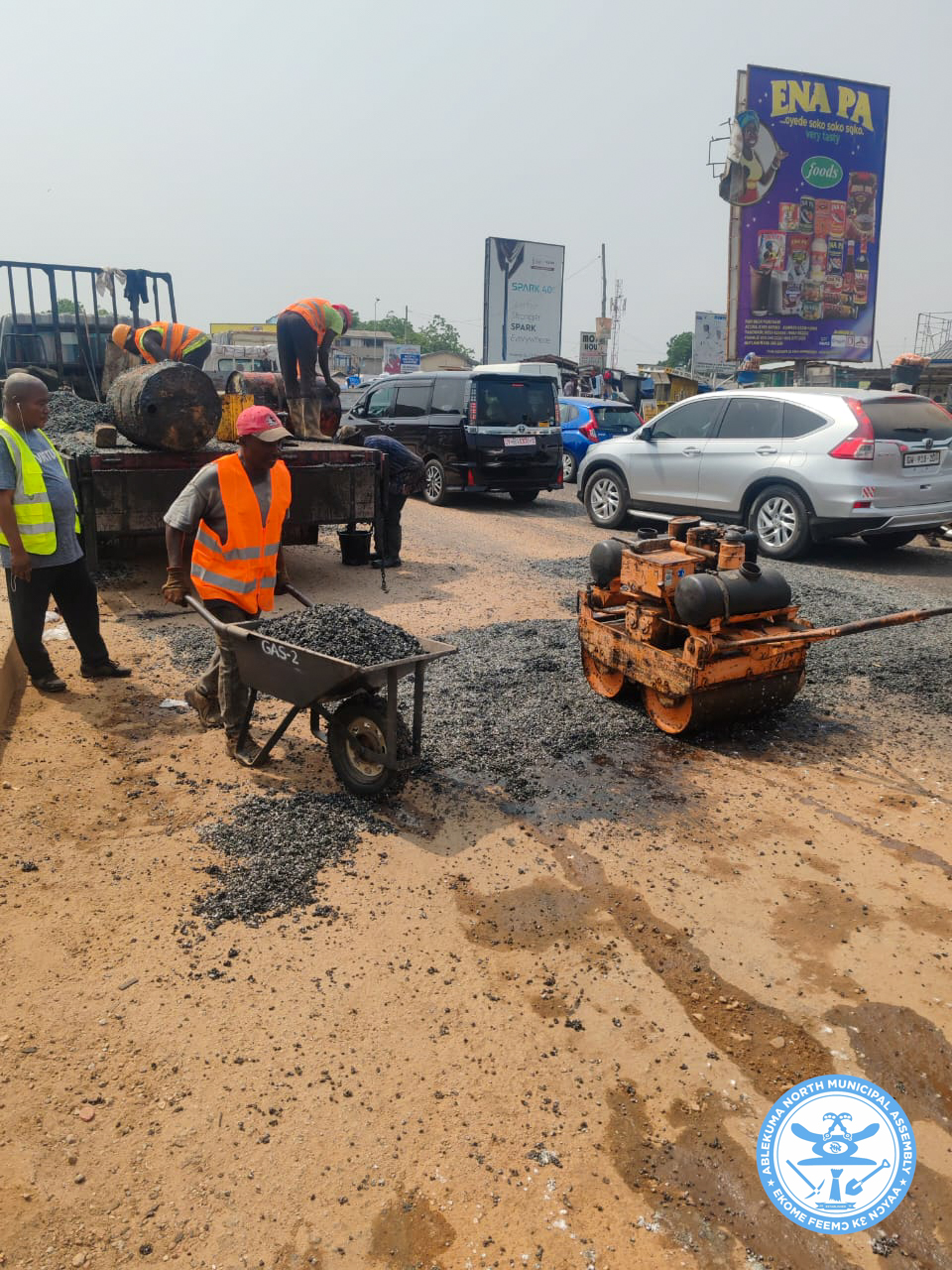 ABLEKUMA NORTH MUNICIPAL ASSEMBLY COMMENCE PATCHING OF POTHOLES